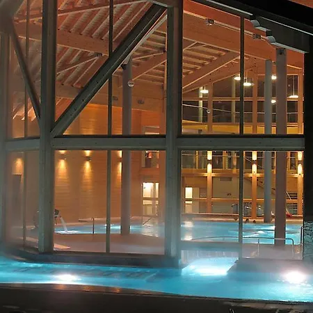 Sleeps 6 Pool Wifi Appartement