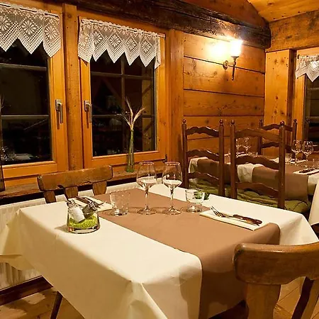 Sleeps 6 Pool Wifi Val dʼIlliez