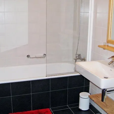 Sleeps 6 Pool Wifi