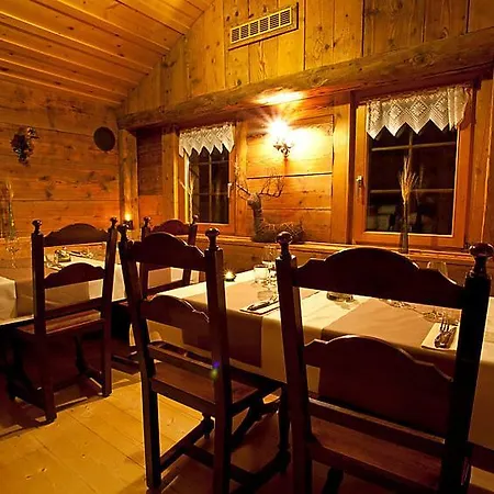 Sleeps 6 Pool Wifi * Val dʼIlliez